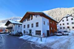 01. Catered chalet Regina Sankt Anton Voorkant