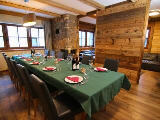 02. Catered chalet Crystal Sankt Anton Inclusief diner