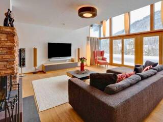 10. Catered chalet Anna Maria Sankt Anton Woonkamer met uitzicht