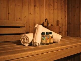 17. Catered chalet Levett Sankt Anton Sauna